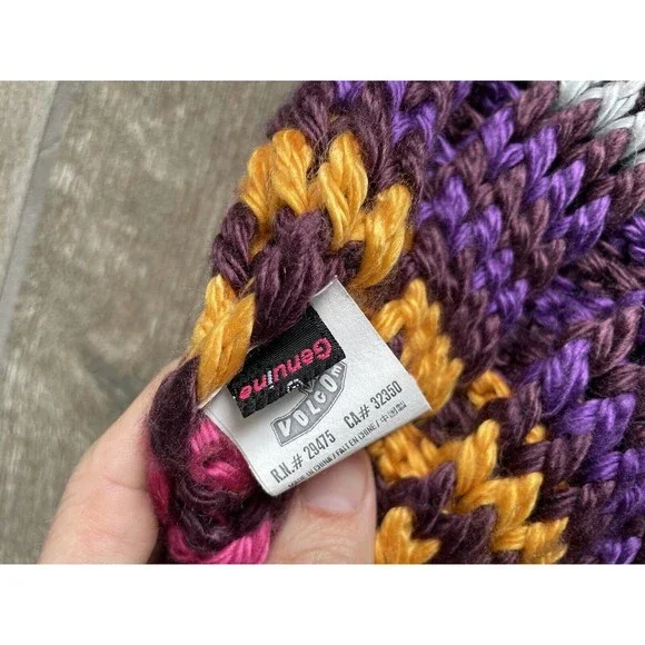 Volcom cable knit tasseled brown rainbow beanie hat LNC Adult One Size - Picture 7 of 7